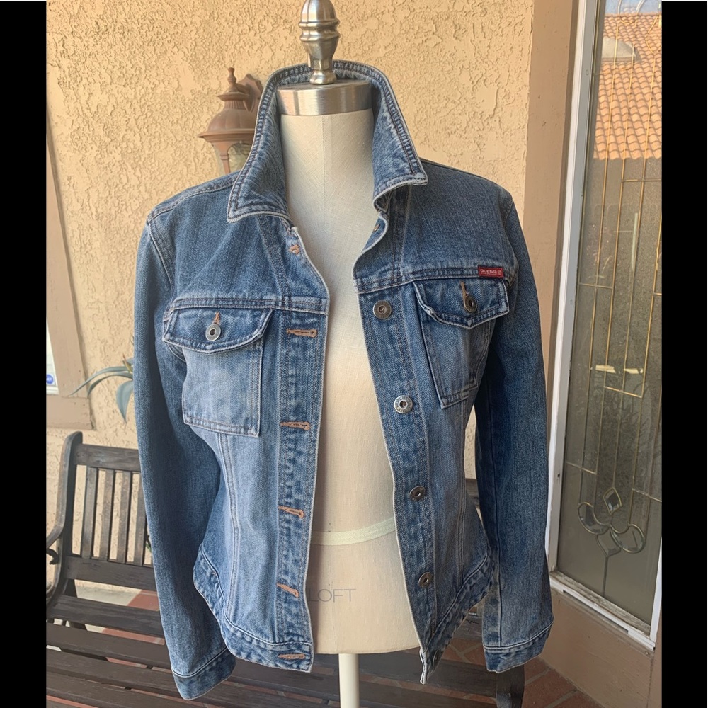 Guess denim jean jacket excellent condition!